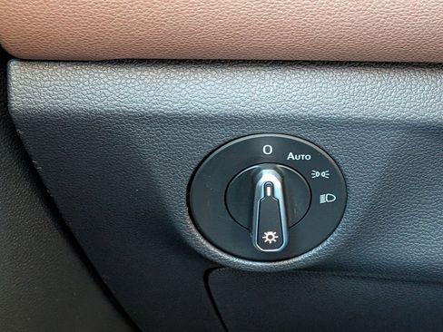 New 2026 Volkswagen Jetta SEL image 17