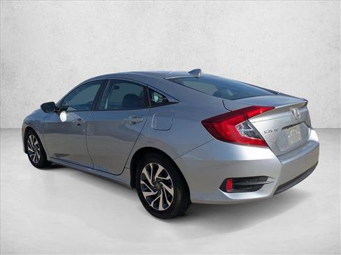 Used 2017 Honda Civic EX image 8
