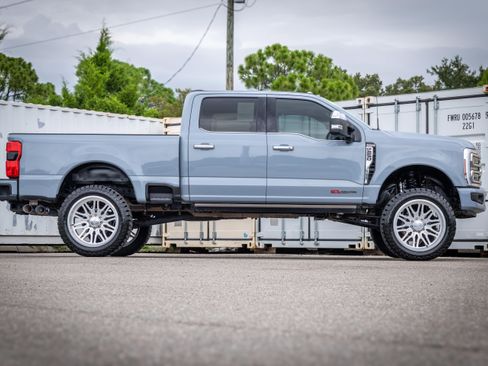 Used 2025 Ford F250 King Ranch w/ Chrome Package AWD/4WD image 3