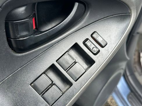 Used 2011 Toyota RAV4 4WD image 15