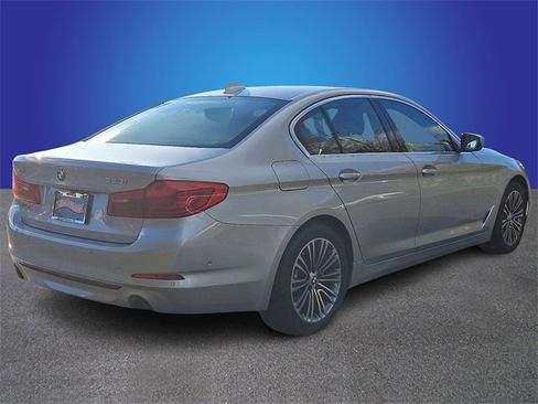 Used 2019 BMW 530i xDrive w/ Convenience Package image 4