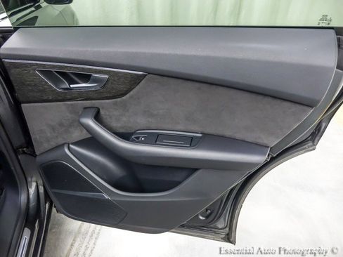 Used 2021 Audi SQ8 Premium Plus w/ SQ8 Black Optic Package image 37