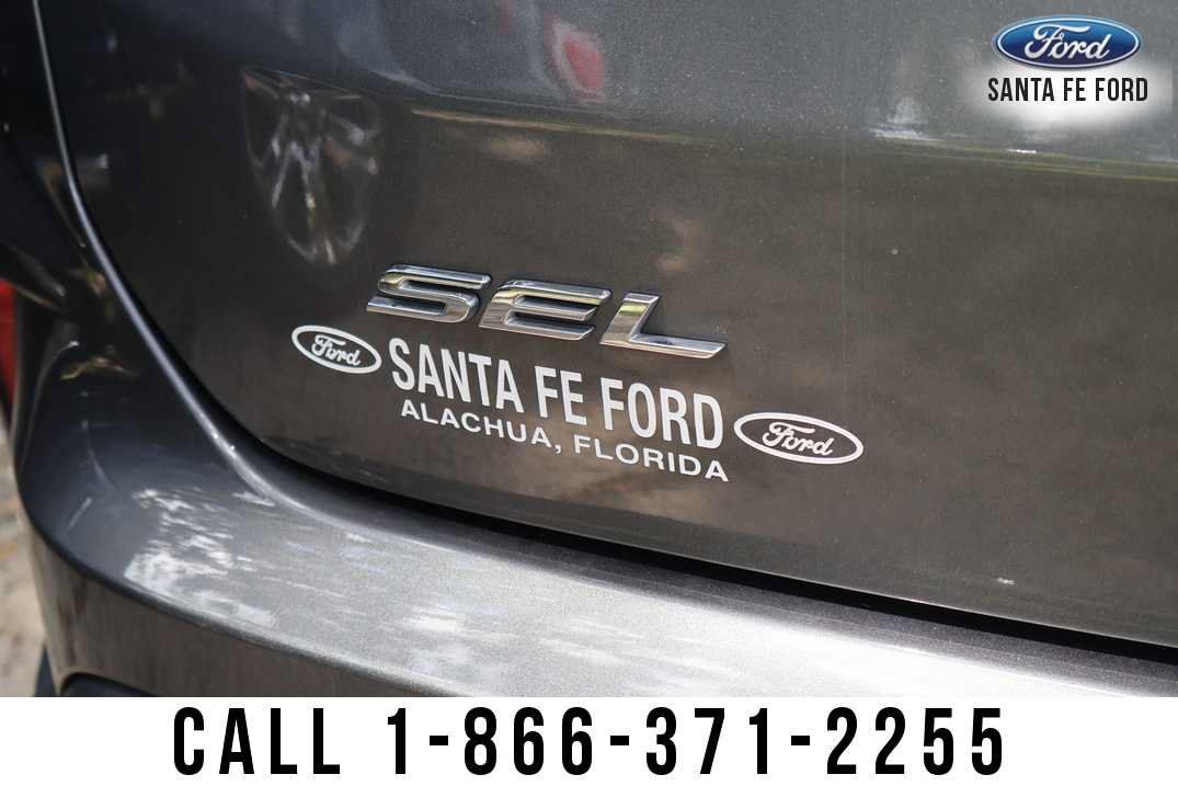 Used 2024 Ford Edge SEL AWD/4WD image 8