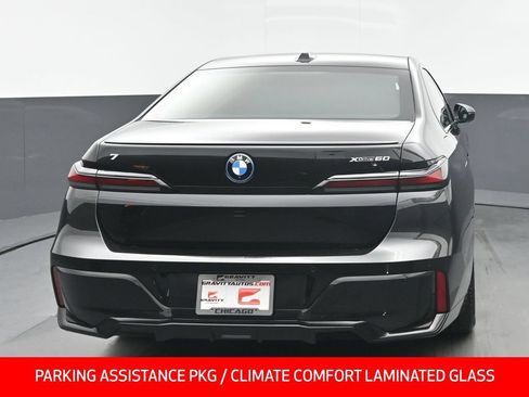 Used 2023 BMW i7 xDrive60 AWD/4WD image 4