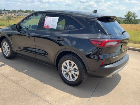 Used 2025 Ford Escape Active AWD/4WD image 7
