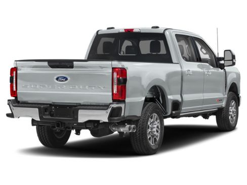 Used 2025 Ford F250 Lariat AWD/4WD image 2