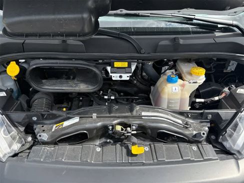 Used 2025 RAM ProMaster 2500 w/ Convenience Group image 18