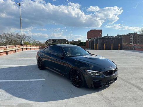 Used 2018 BMW M4 Coupe w/ Competition Package RWD image 1