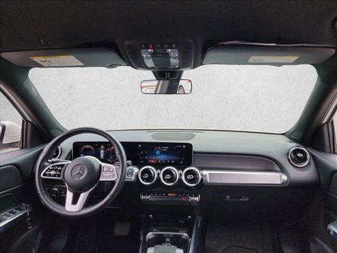 Used 2020 Mercedes-Benz GLB 250 image 17