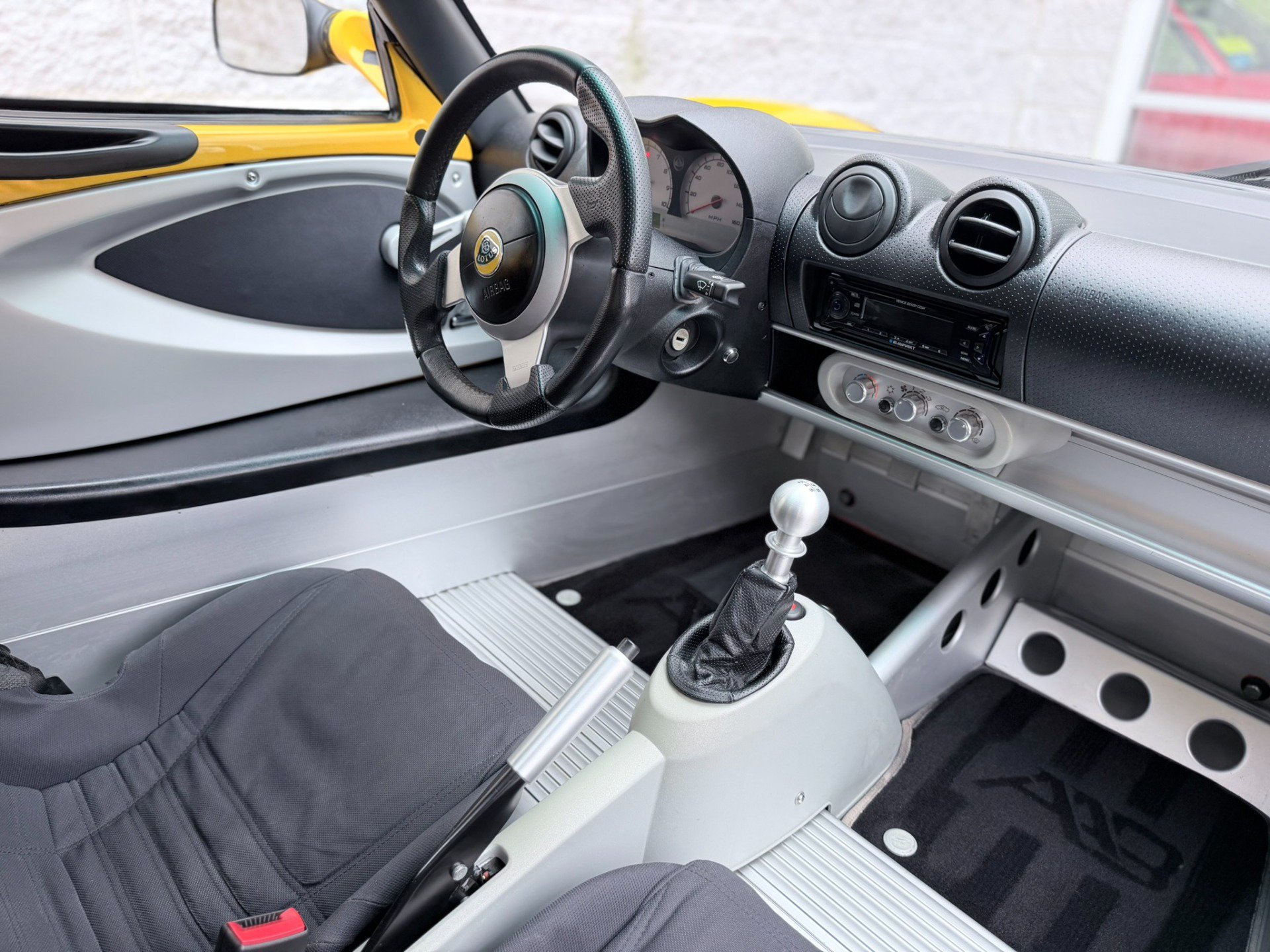 Used 2006 Lotus Elise RWD image 32