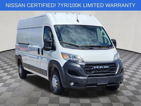 Used 2025 RAM ProMaster 2500 w/ Convenience Group image 2