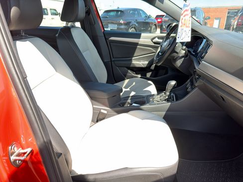 Used 2020 Volkswagen Jetta R-Line w/ R-Line Cold Weather Package FWD image 21