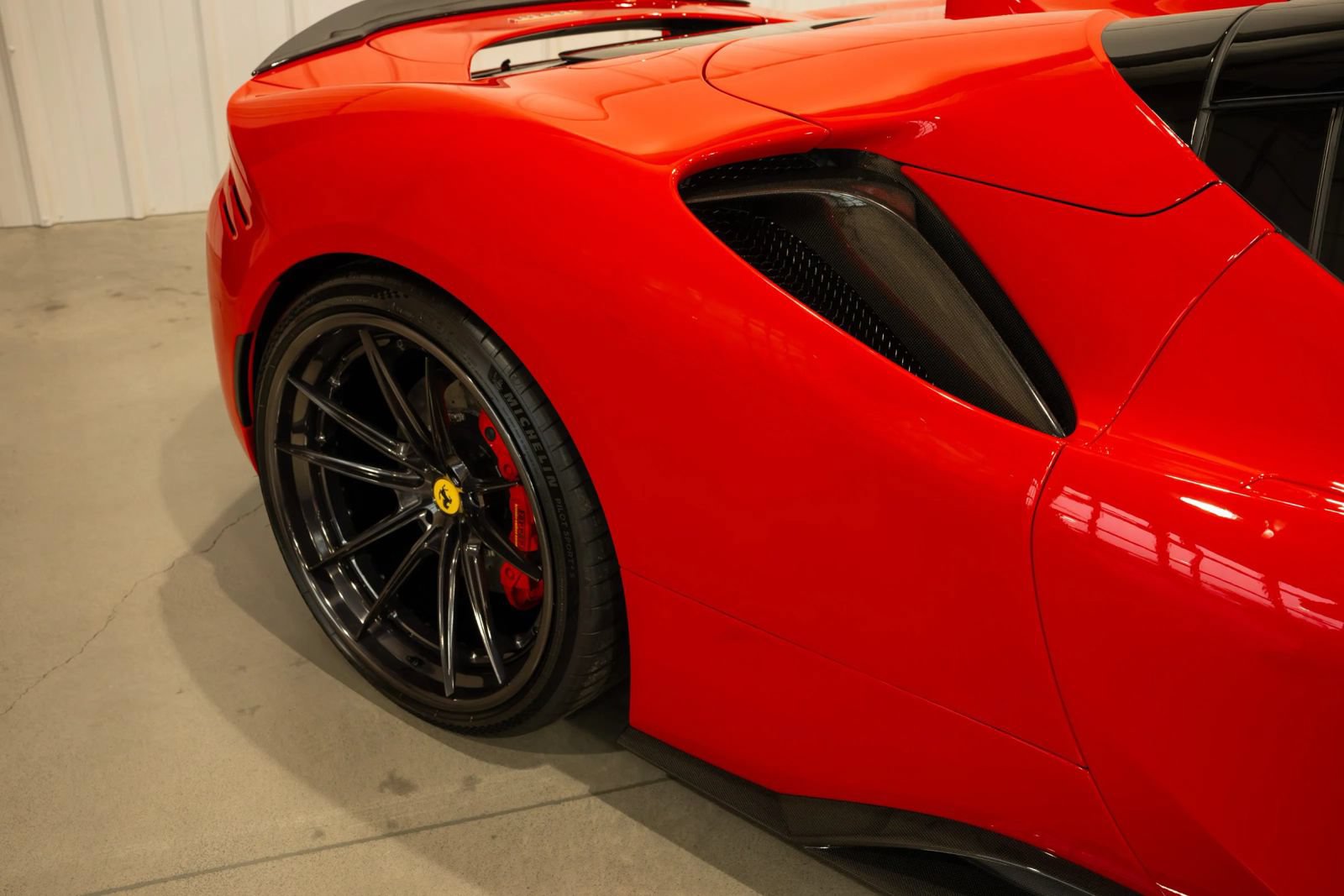 Used 2023 Ferrari SF90 Spider AWD/4WD image 20