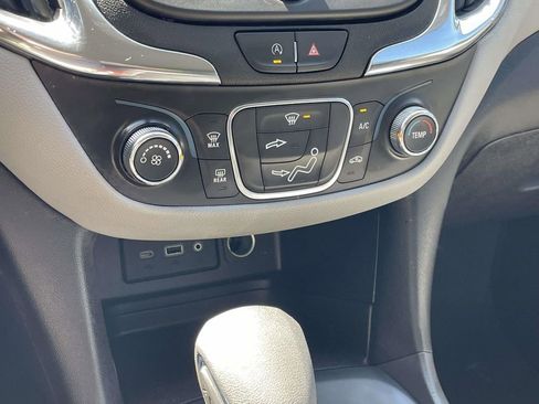 Used 2024 Chevrolet Equinox LS w/ Driver Confidence II Package FWD image 26