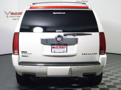 Used 2014 Cadillac Escalade Platinum AWD/4WD image 6