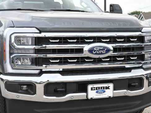 New 2026 Ford F350 Lariat w/ Lariat Premium Package AWD/4WD image 24