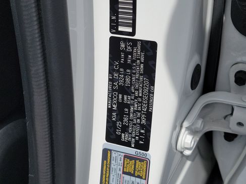 Used 2025 Kia K4 FWD image 31