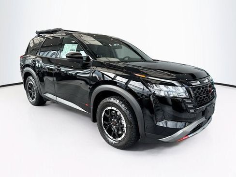 New 2026 Nissan Pathfinder Rock Creek w/ Rock Creek Premium Package AWD/4WD image 3