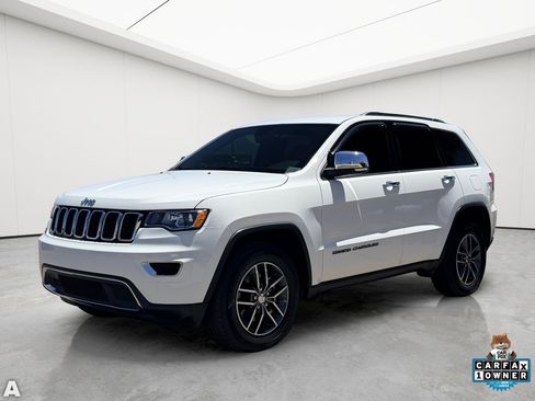Used 2018 Jeep Grand Cherokee Limited AWD/4WD image 2