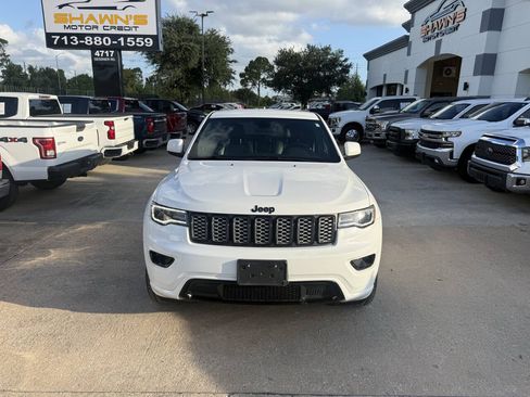 Used 2021 Jeep Grand Cherokee Laredo X RWD image 38