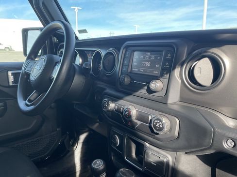 Used 2021 Jeep Wrangler Unlimited Sport image 30