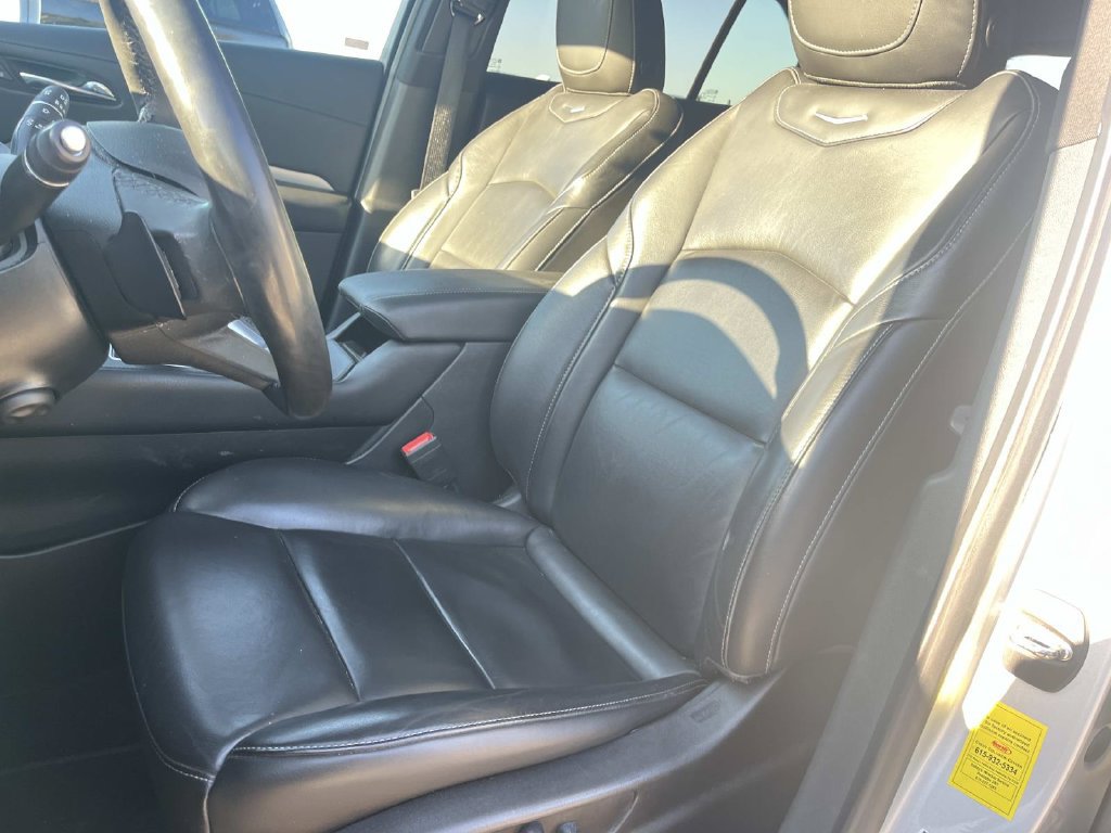 Used 2019 Cadillac XT4 Premium Luxury w/ Technology Package FWD image 31