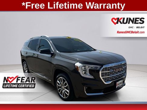 Used 2023 GMC Terrain Denali image 1