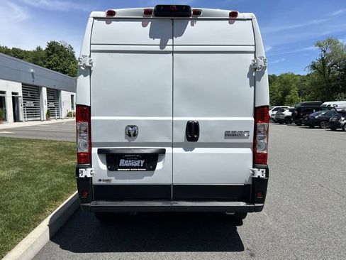 Used 2025 RAM ProMaster 2500 w/ Convenience Group FWD image 7