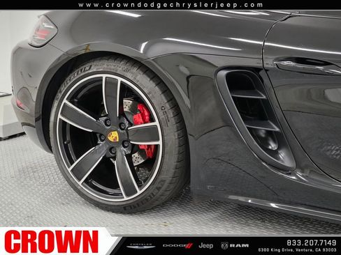 Used 2021 Porsche 718 Cayman S w/ Premium Package RWD image 10