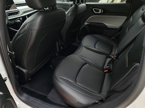 New 2026 Jeep Compass Limited AWD/4WD image 13