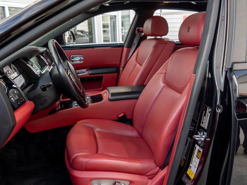 Used 2016 Rolls-Royce Ghost image 11