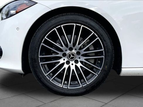 Used 2023 Mercedes-Benz C 300 Sedan image 10