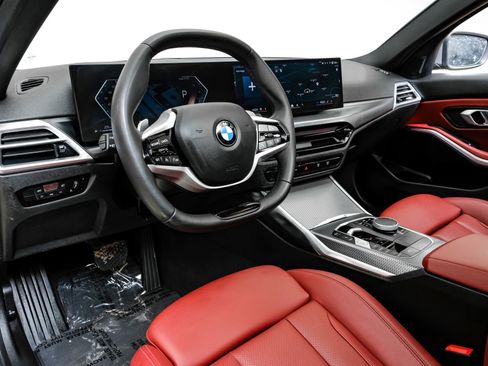 Used 2025 BMW 330i xDrive Sedan image 3