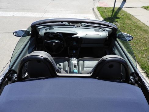 Used 2002 Porsche Boxster S RWD image 15