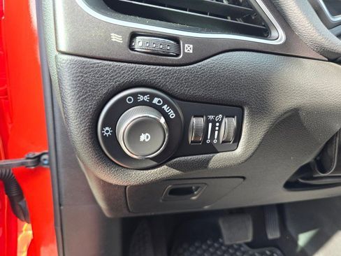 Used 2021 Jeep Cherokee Trailhawk w/ Sun, Sound & Nav Group image 27