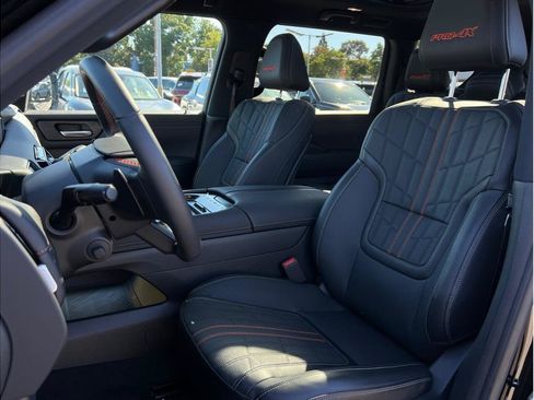 Certified 2025 Nissan Armada PRO-4X w/ Pro-4X Premium Package AWD/4WD image 8