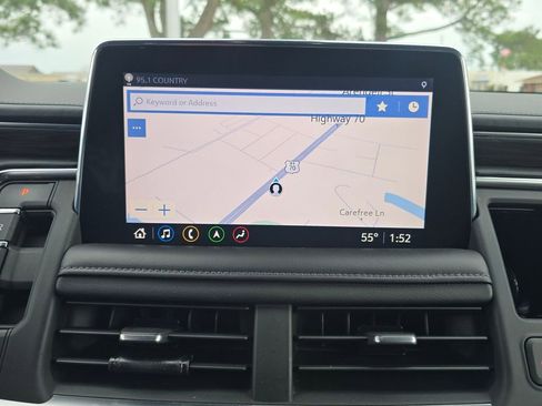 Used 2021 Chevrolet Tahoe Z71 w/ Luxury Package image 22