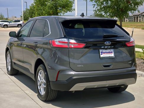 Used 2024 Ford Edge SEL AWD/4WD image 5
