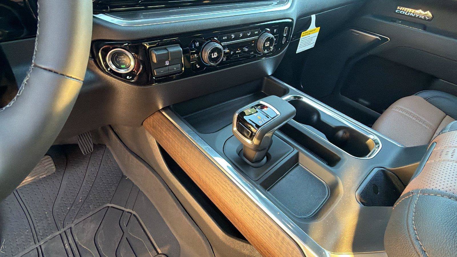 New 2026 Chevrolet Silverado 1500 High Country w/ High Country Premium Package AWD/4WD image 27