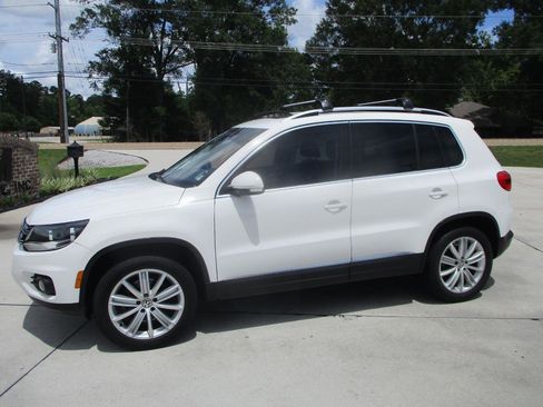 Used 2012 Volkswagen Tiguan S FWD image 18