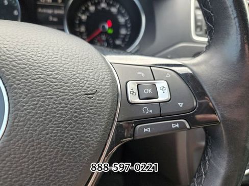 Used 2017 Volkswagen Jetta SE FWD image 28