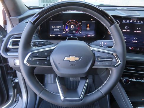 New 2026 Chevrolet Traverse LT w/ Enhanced Driving Package image 4