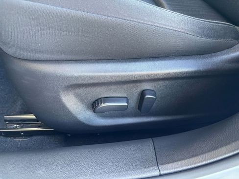Used 2025 Nissan Altima 2.5 SV FWD image 22