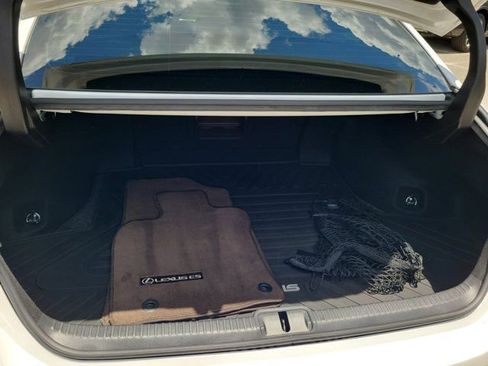 Used 2021 Lexus ES 350 w/ Accessory Package 2 FWD image 9