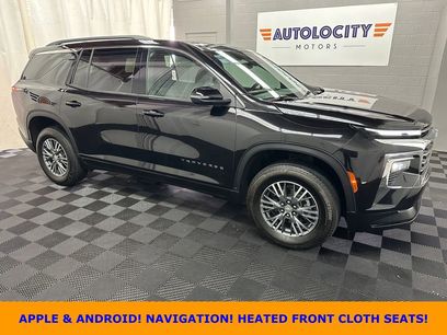 Used 2025 Chevrolet Traverse LT