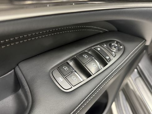 Used 2019 INFINITI QX60 Luxe w/ Essential Package FWD image 12