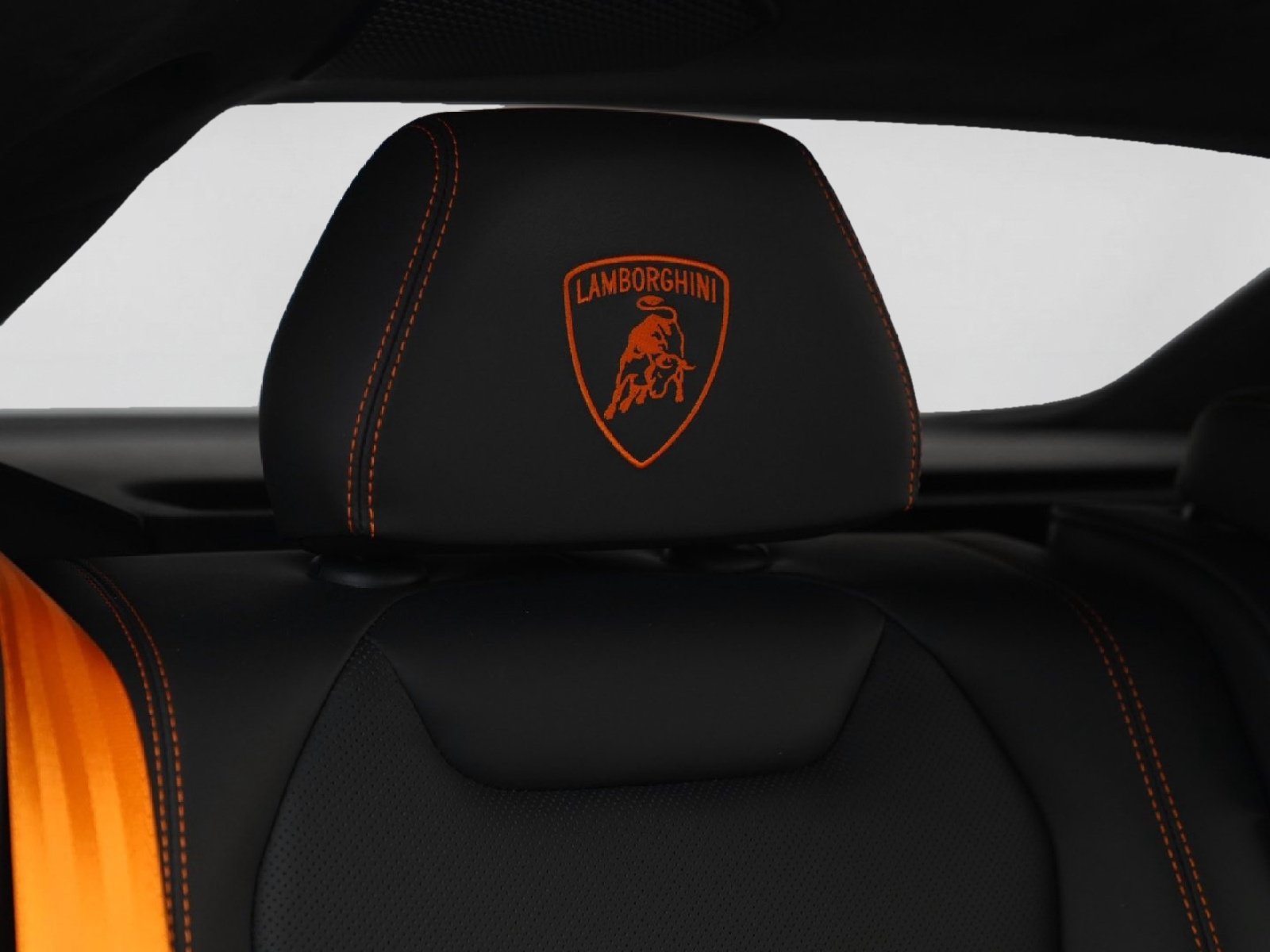 Used 2024 Lamborghini Urus S AWD/4WD image 38