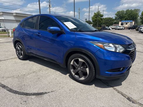 Used 2018 Honda HR-V EX image 7