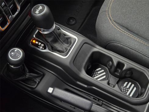 Used 2024 Jeep Wrangler Unlimited Sport AWD/4WD image 27