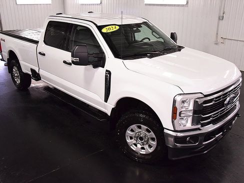 Used 2024 Ford F250 XLT w/ 360-Degree Camera Package image 11